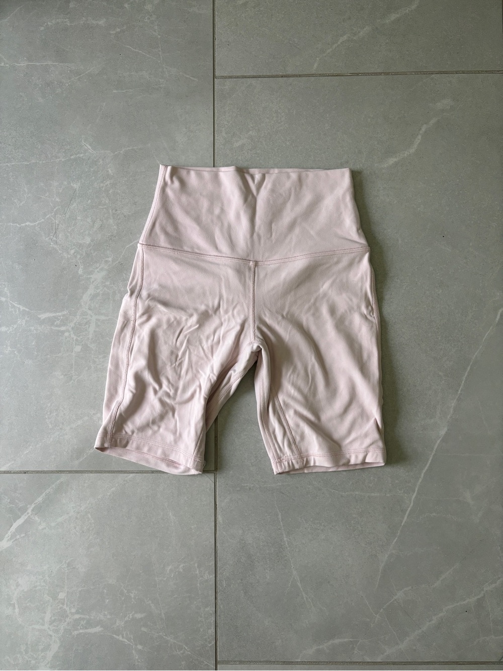 Lululemon Align Short 8” Size 6 Strawberry Milkshake